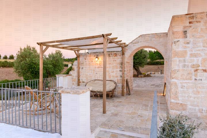 Panoramic Trulli Pozzo Fornello. Pets allowed gallery image 5