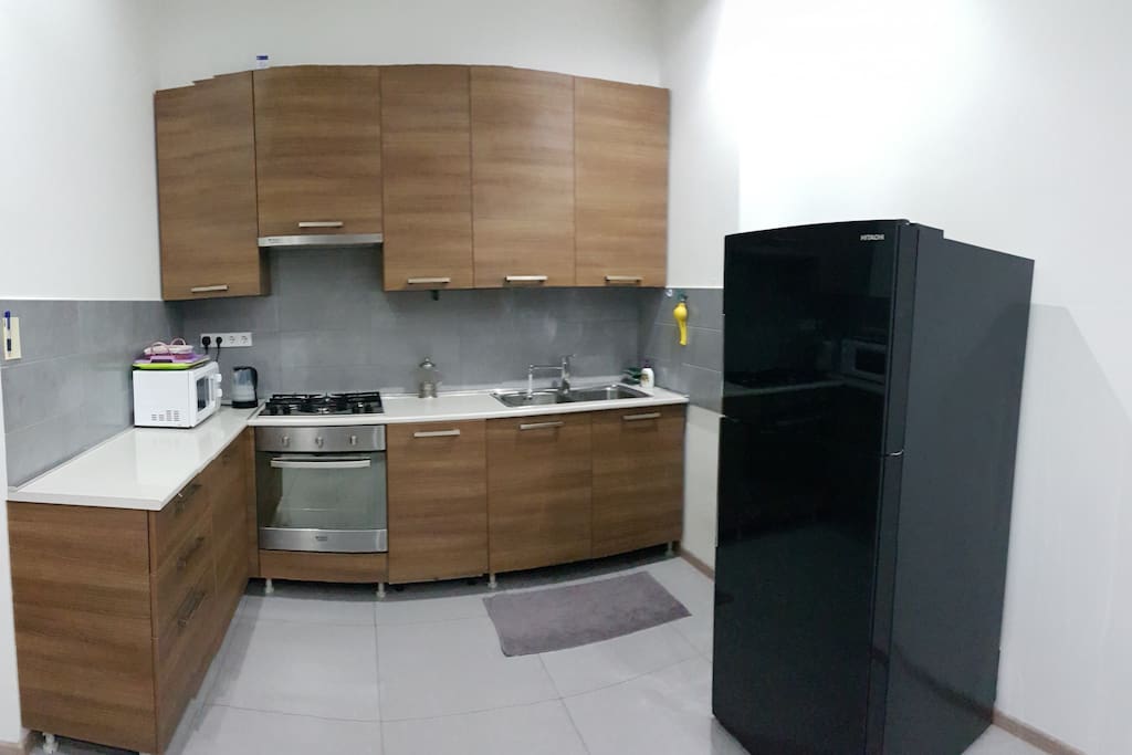 Fully equipped kitchen with everything a kitchen need.