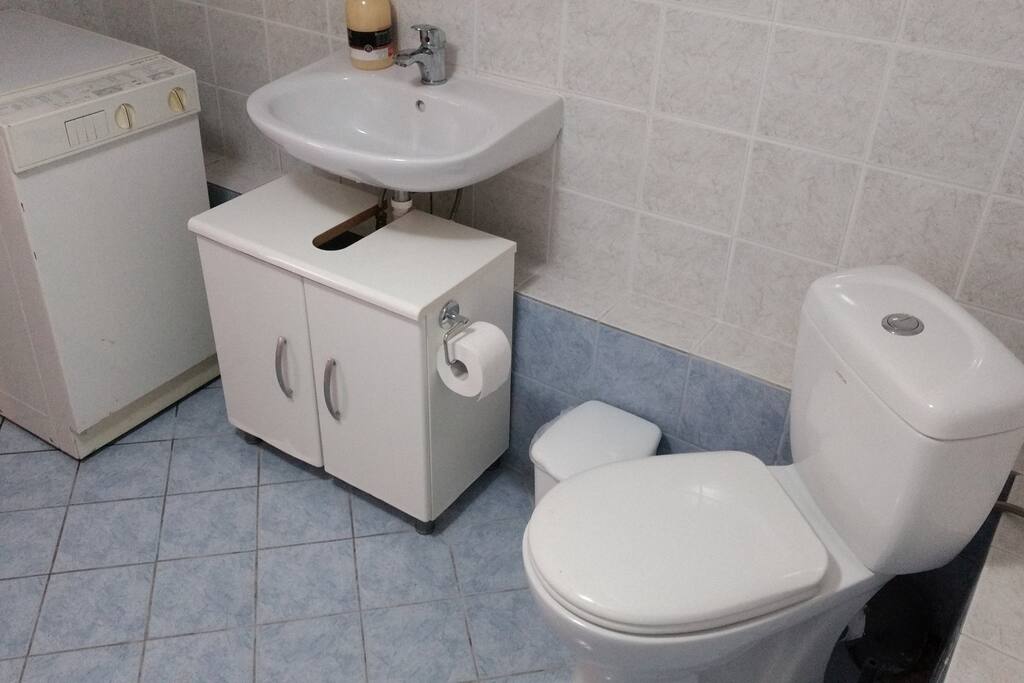 spacious bathroom