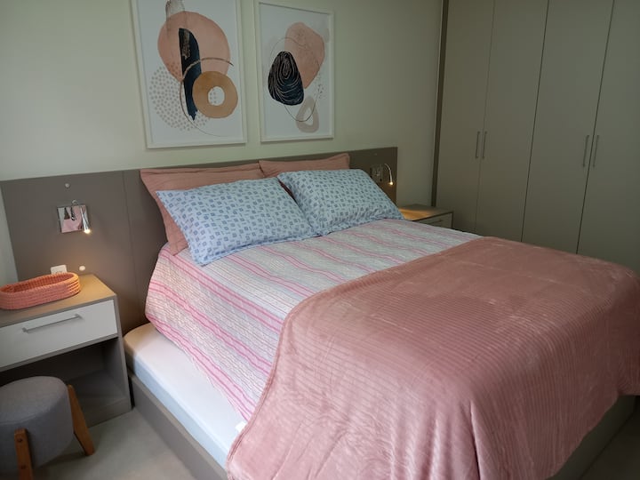 Suita 1 me krevat ndihmës.