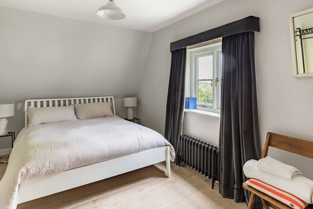 Stylish Living in a Medieval Cottage Cottages for Rent in Harleston