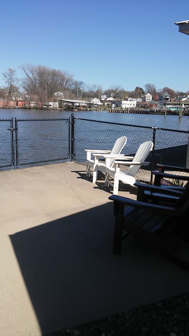 Water side