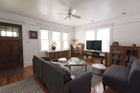 Warm and worderful craftsman style comfort