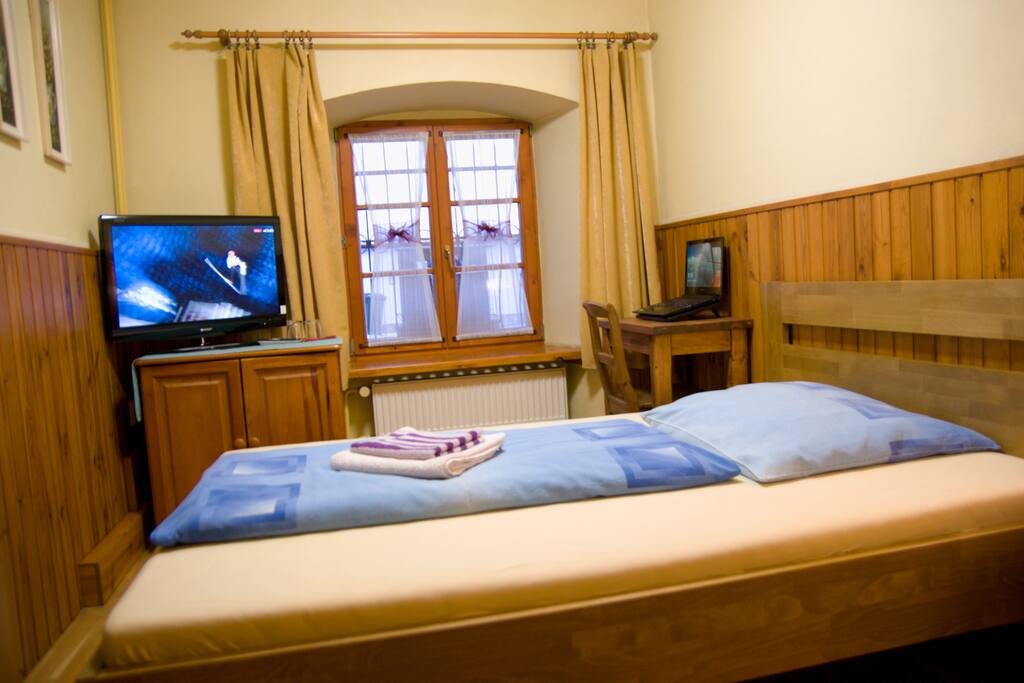 Private single room - economy