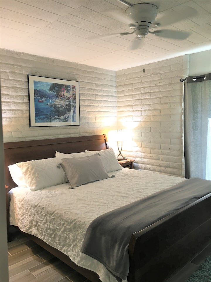 Bedroom 2 -  King Bed