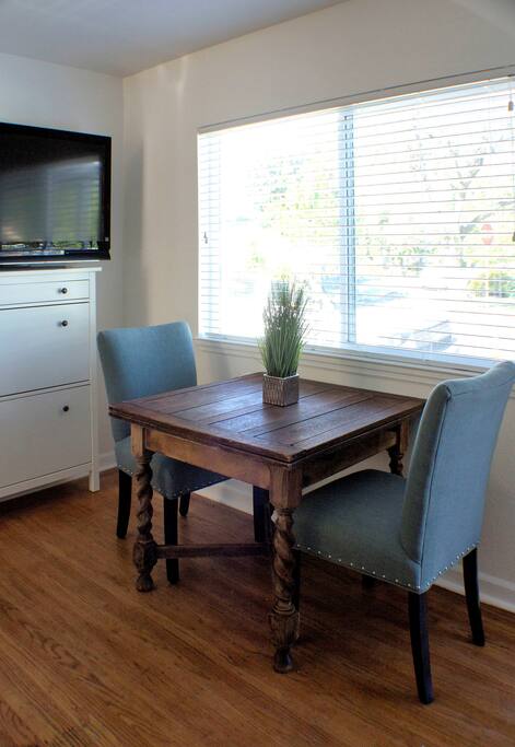 Pull out dining table
(the white cabinet in the back is a shoe rack)