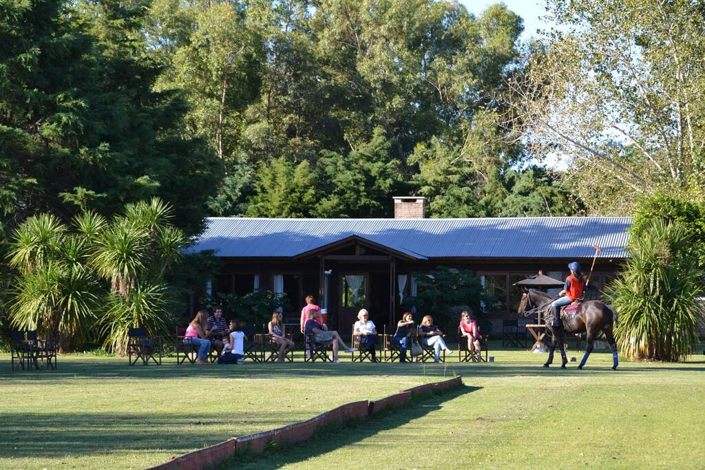 Vista desde la cancha de Polo.