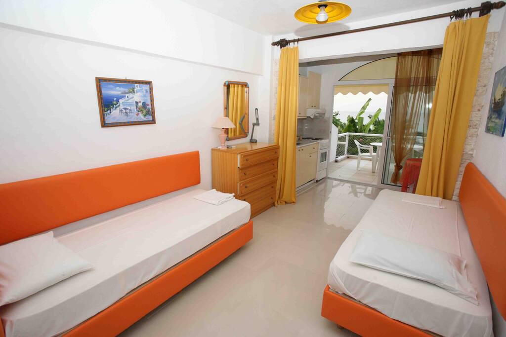 Orange room
