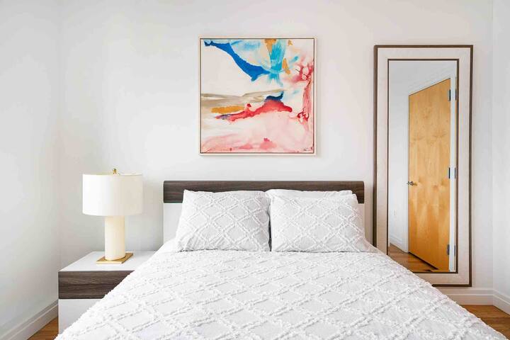 Amazing 2Br Near Times Square & central park~ gallery image 4