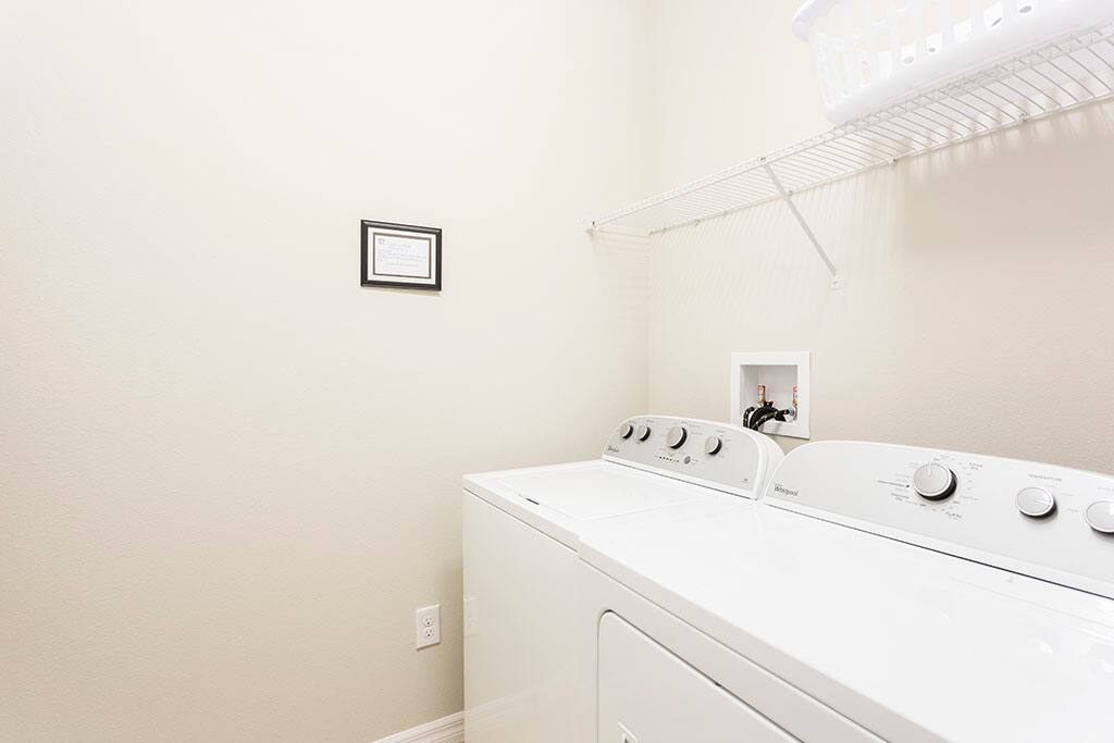 Sweet Home Vacation Rental Homes: 8 Bedrooms Pool Villa Windsor at Westside #13 (Laundry)