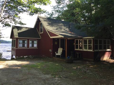 Maine Cabin on beautiful Lake Keewaydin