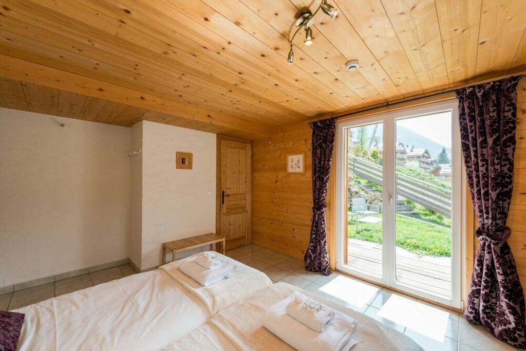 chambre 1 au rez-de-jardin