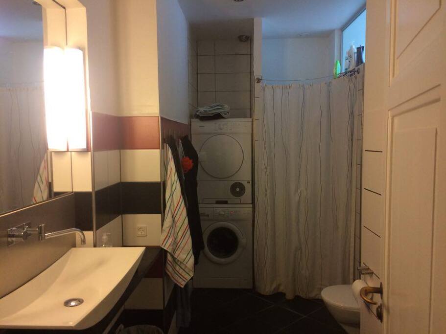 Bathroom with everything :)