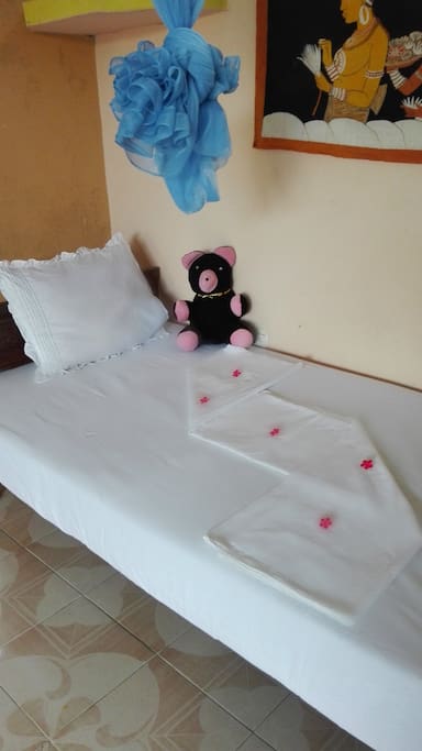 Single Bed