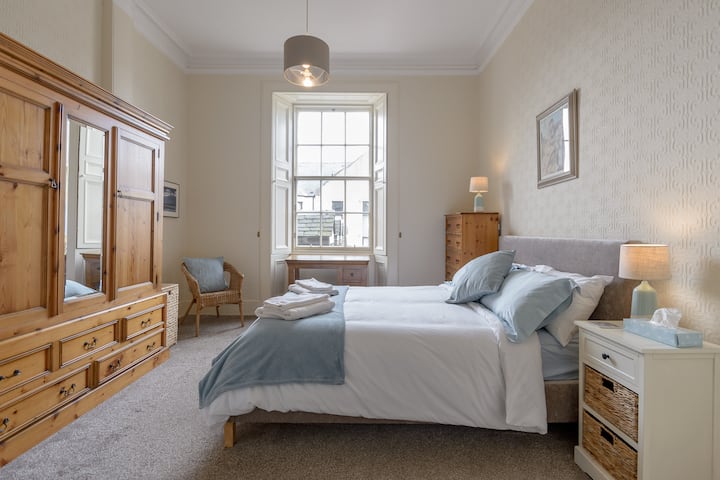 Dormitorio principal, cama tamaño king británica