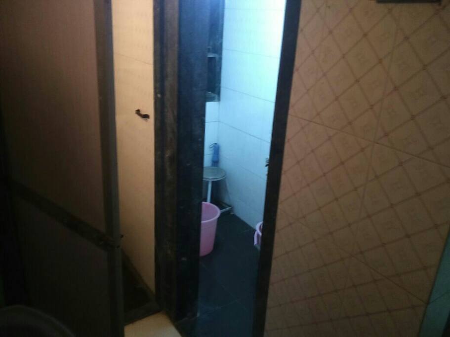 Washroom 1