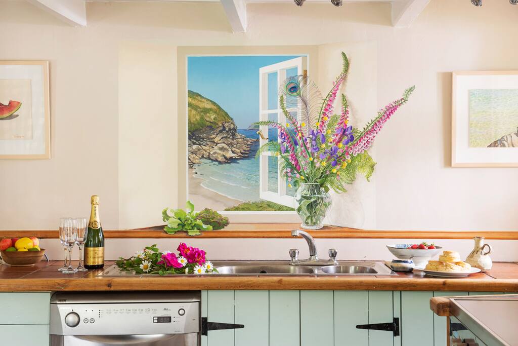 Artist Janet Shearer (your host) has painted some areas of the house for amusement
