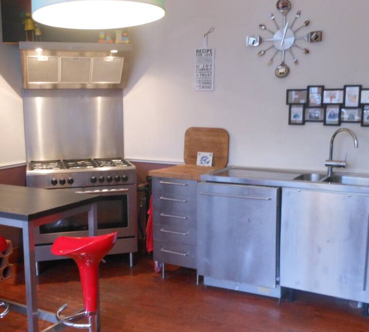 Kitchen I Cooking part.