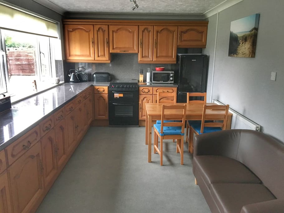 Large kitchen/diner