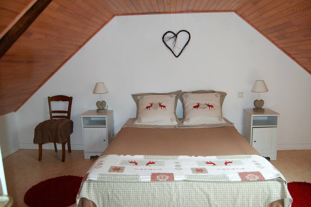 Chambre 1 à l'étage