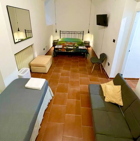 Apartment,2 Person, Near Vatican gallery image 4