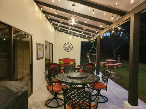 Casa Dali-Near Airport & INCAE-King Bed-FastWifi