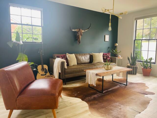 Buffalo Rose/ East Nashville