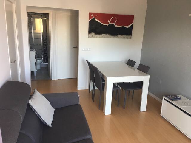 A 100 m de la playa, con terraza y kids friendly gallery image 2