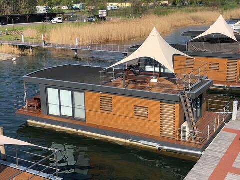 Houseboat "Harmonie" 
Here the soul comes to rest