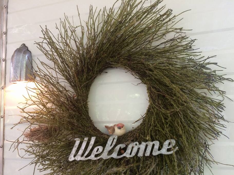 Welcome!! We've carefully combined beauty with those little touches that will make your visit comfortable and enjoyable.