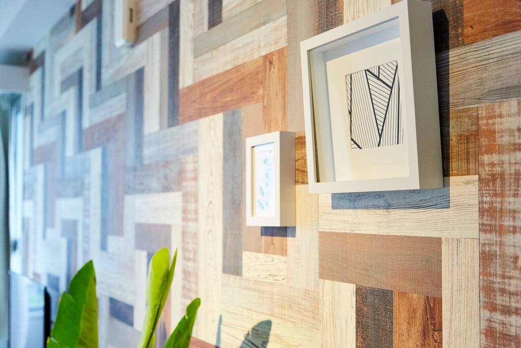 wall and art