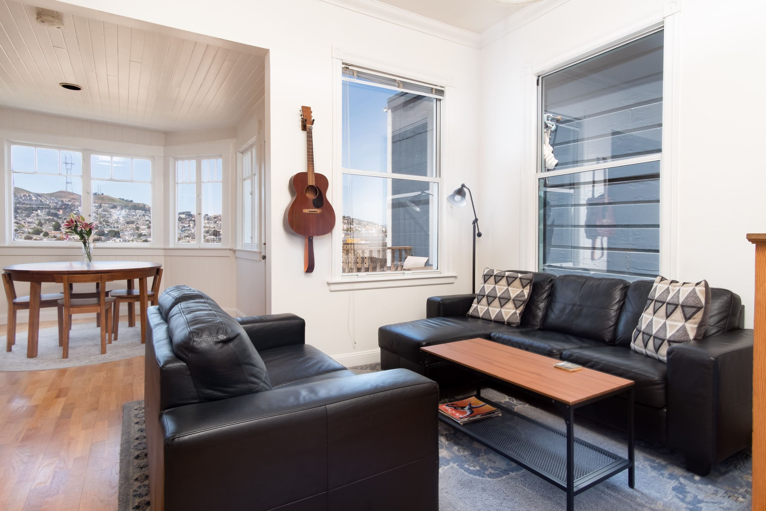 Home in San Francisco · ★4.99 · 3 bedrooms · 3 beds · 1 bath - Image 2