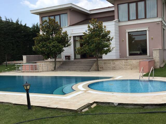 Villa Banu gallery image 3