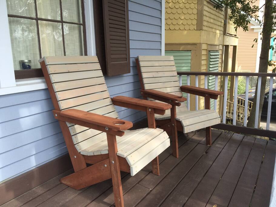 Perfect for a morning cup of coffee and gulf breezes!