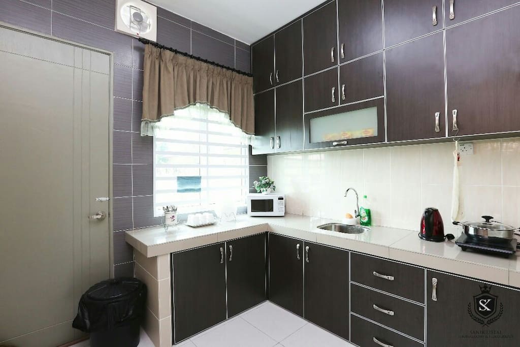 Wet Kitchen