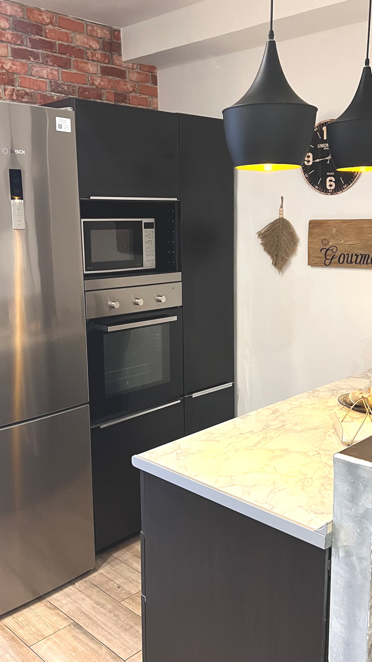 Successful Airbnb property: Loft Lagom with a terrace, centrally located in Benicalap