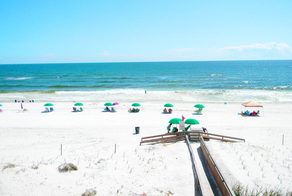 Gorgeous Okaloosa Island.. just steps away!