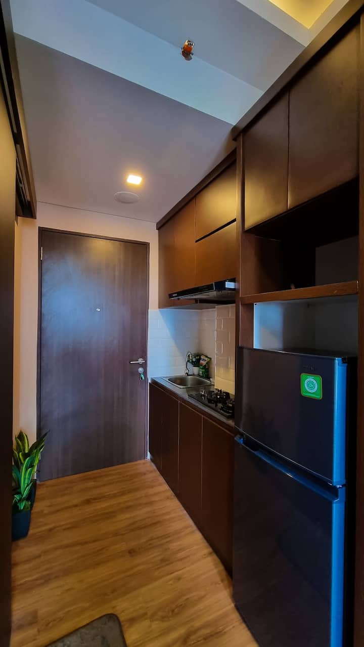 Trans Studio Apartment With Epic Mountain View - Depok