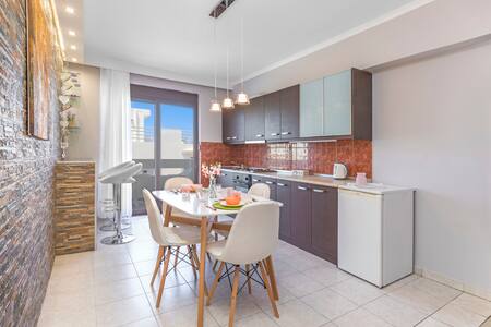 3. Sea view modern apt. for 4 in central Rhodes!