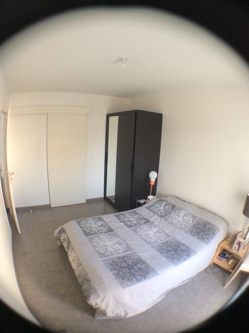 Chambre avec salle de bain