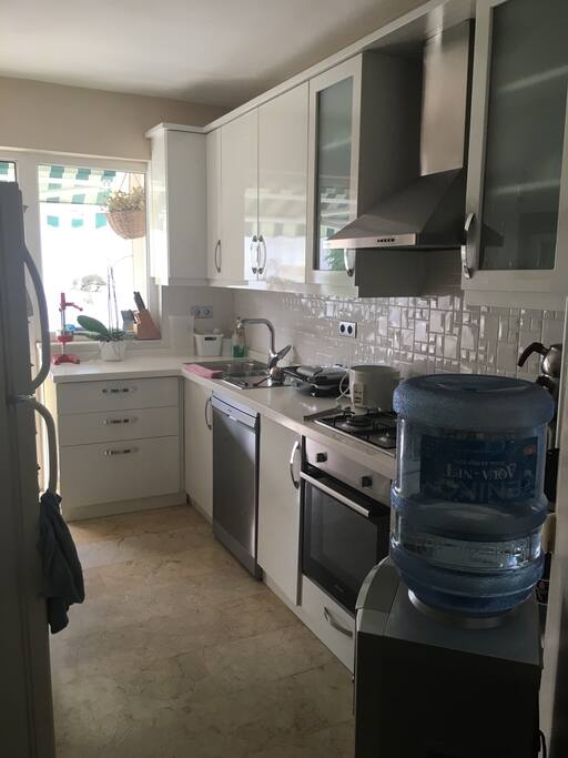 A spacious luxury kitchen