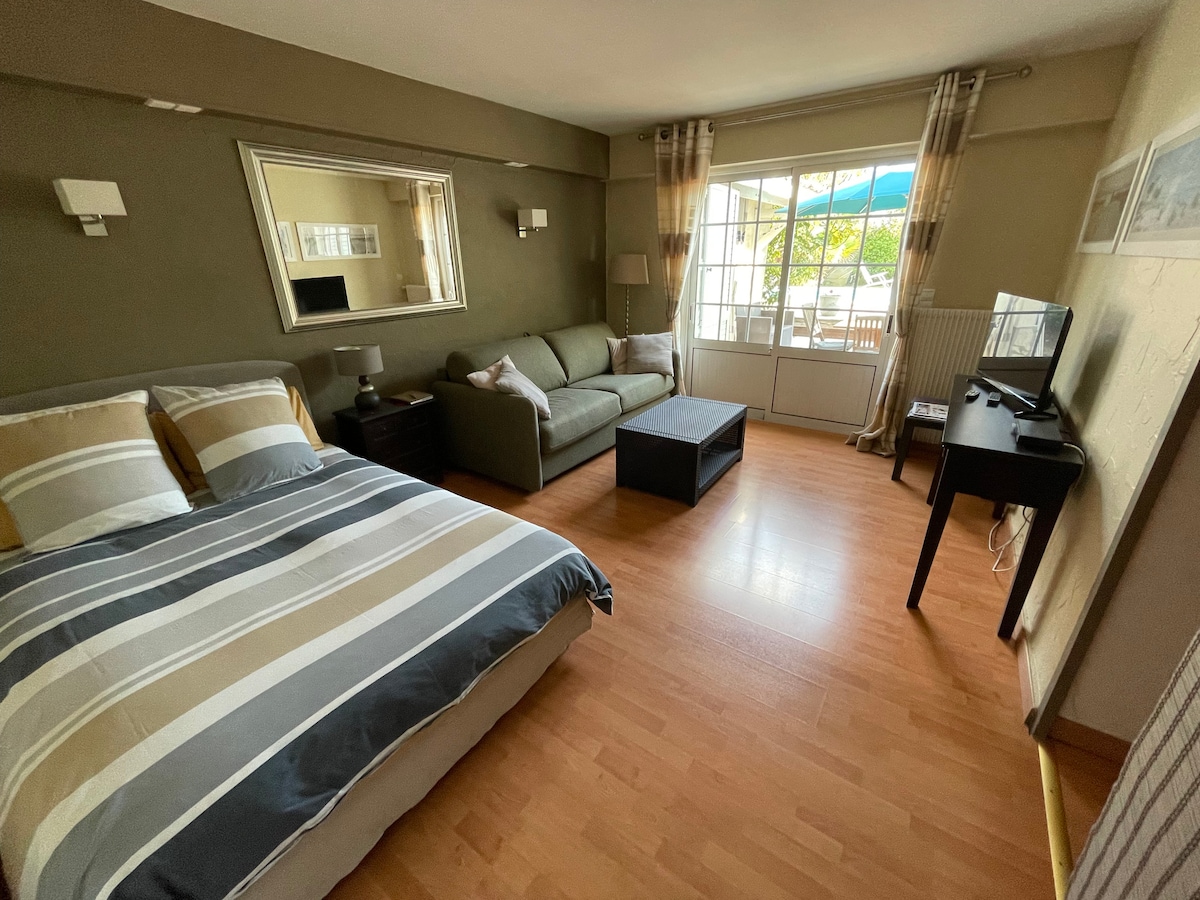 Top Airbnb: 38 m2 terraces, swimming pool, coastal path, quiet. à La Teste De Buch