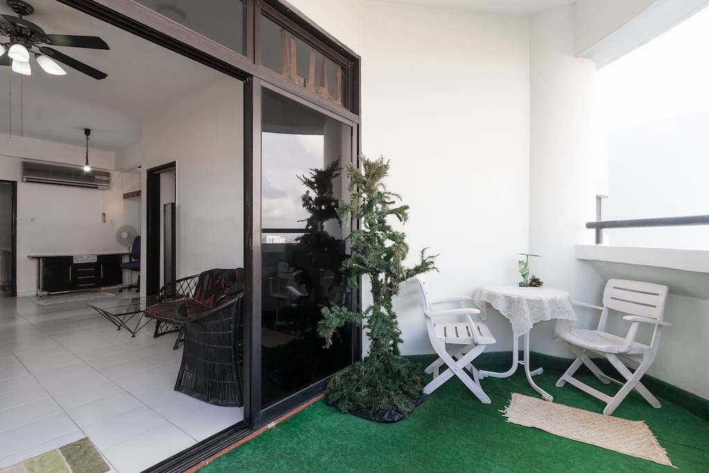 Your own private balcony in the sky loft !! (No hosts or other guests sharing)