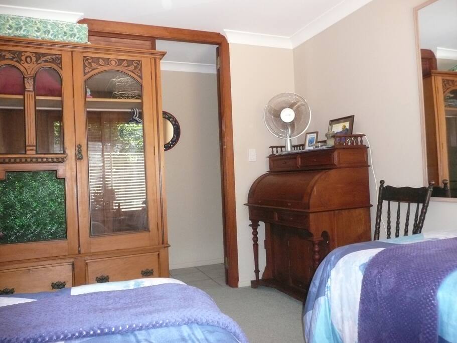Single bedroom, wardrobe + desk
