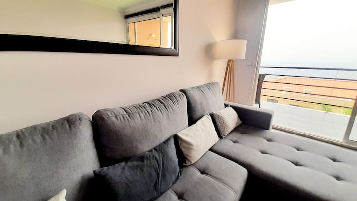 Modern, Spacious And Quiet Bay View Apartment - Autonome Region Madeira