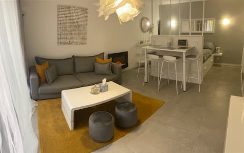 Studio chaleureux et calme