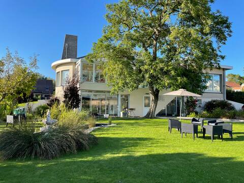 Large 8-bedroom villa with Balneotherapy
