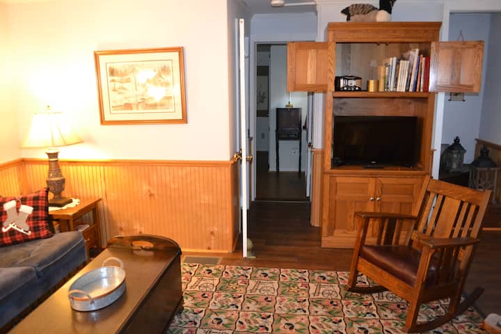 Дневна соба - сите простори за гости се на еден кат