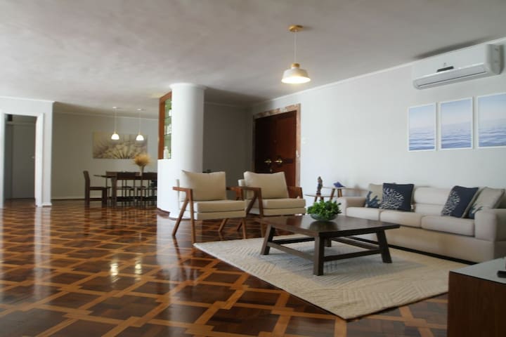 Luxuoso Apartamento – Quadra da Praia de Ipanema gallery image 3