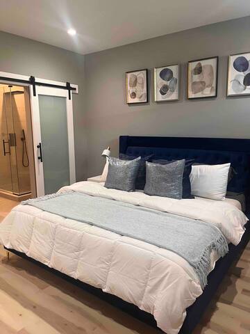 Modern Home ~20 min from Downtown gallery image 5